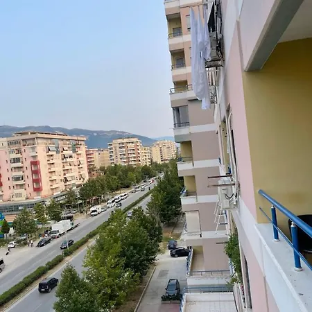 Ami&elia * Vlorë